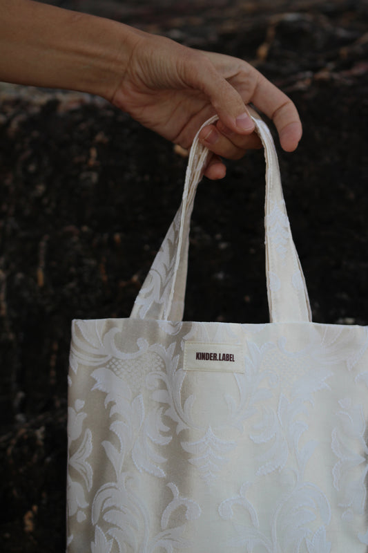 The Burleigh bag - white damask