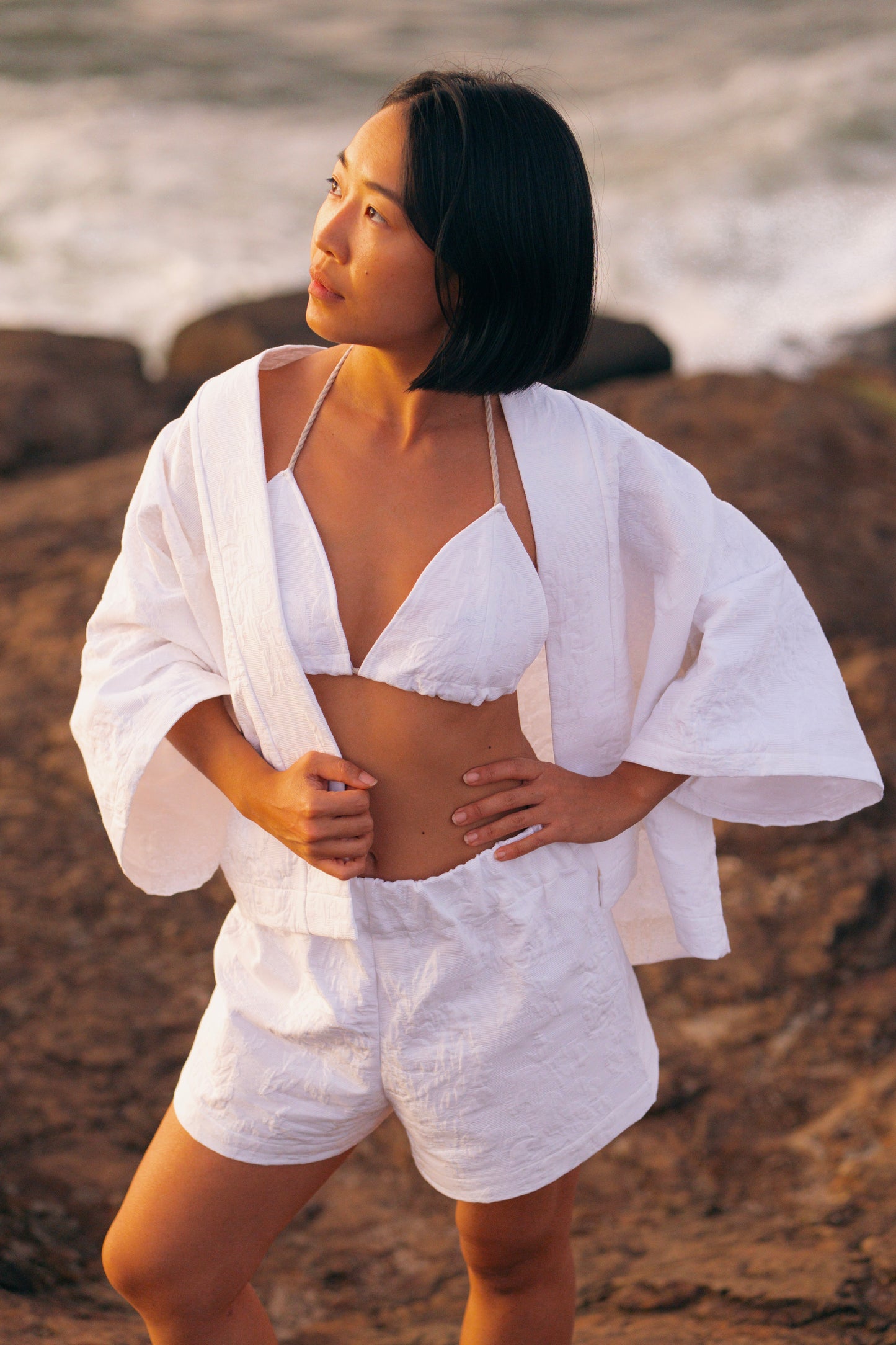 The Vintage Flower Short - crisp white