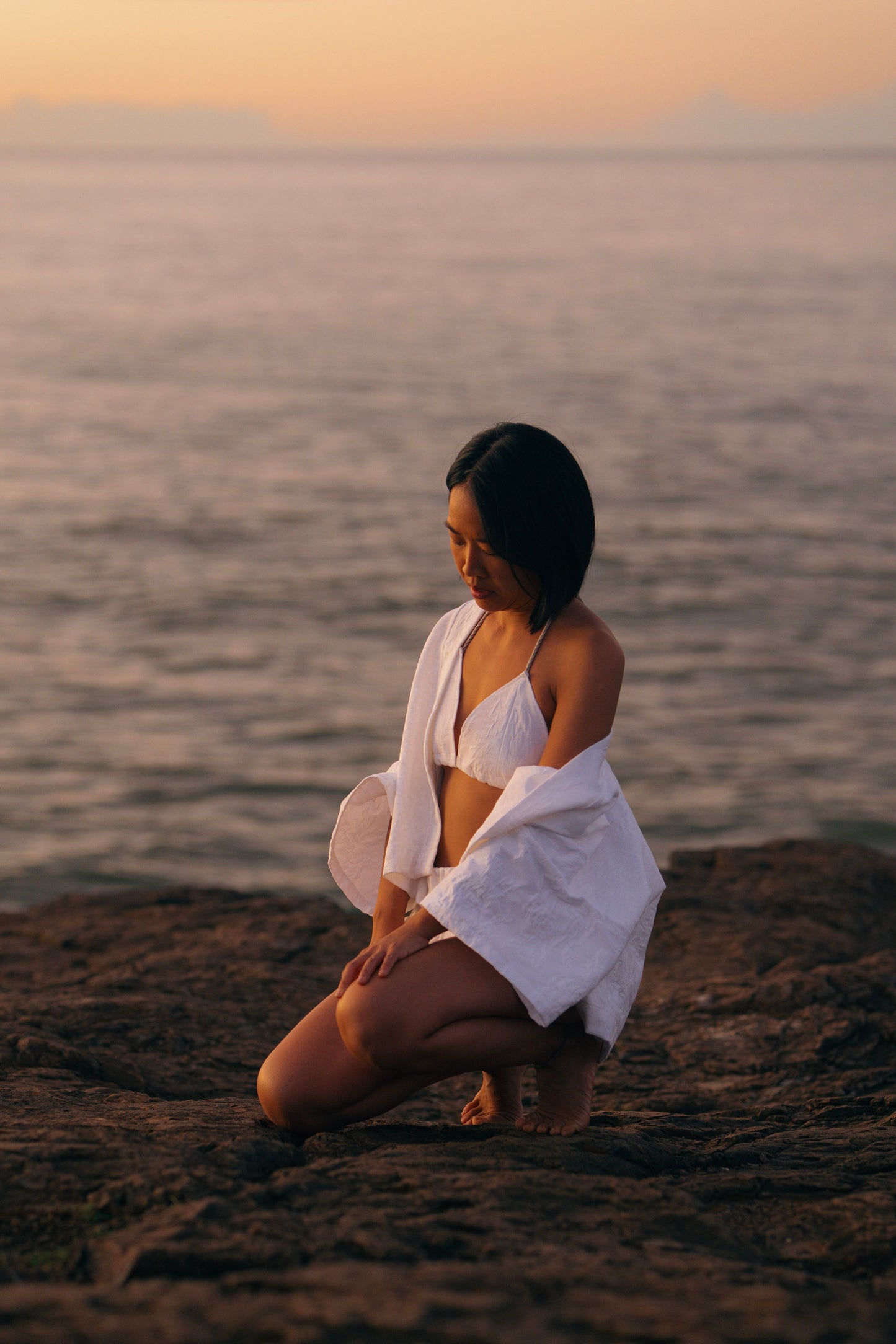 The Vintage Flower Short - crisp white