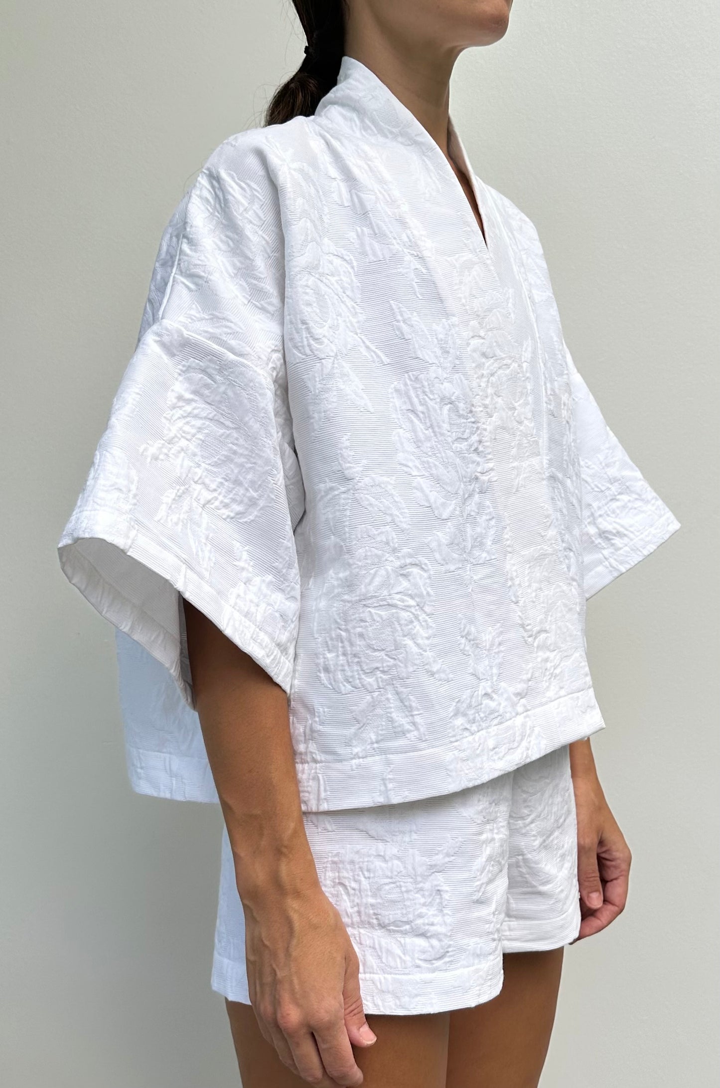 The Vintage Flower Short - crisp white